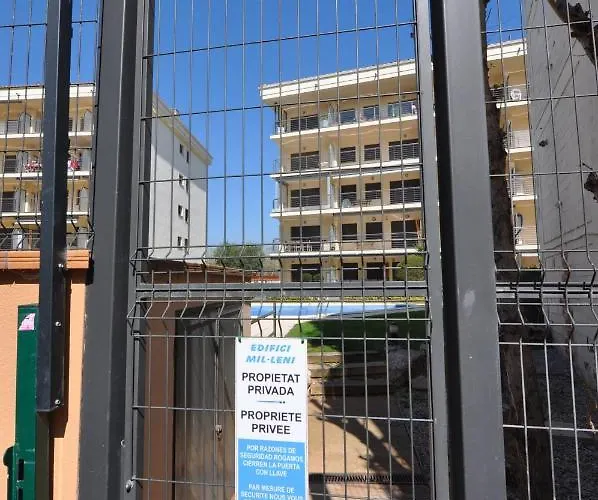 アパート Rnet - Mileni 27